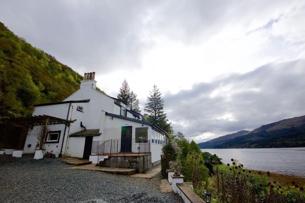Rossmay House - 4 Bedroom Scottish Villa With Waterfront / Mountain Views Арочар Екстериор снимка